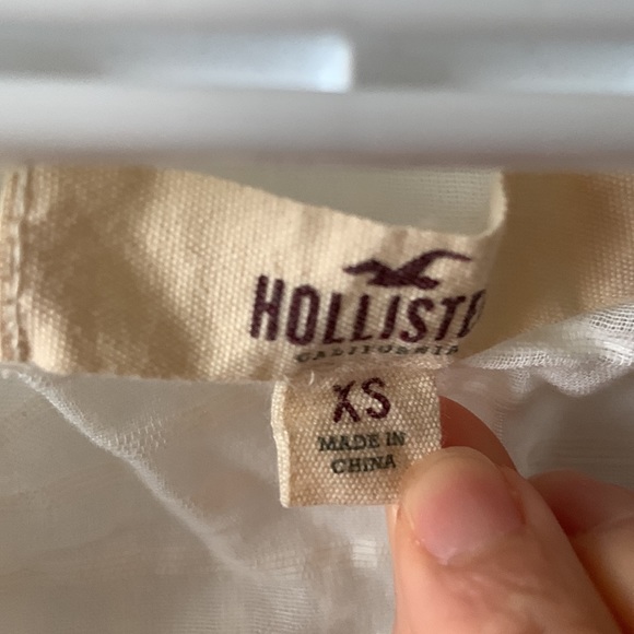 Hollister floral top - Picture 2 of 3